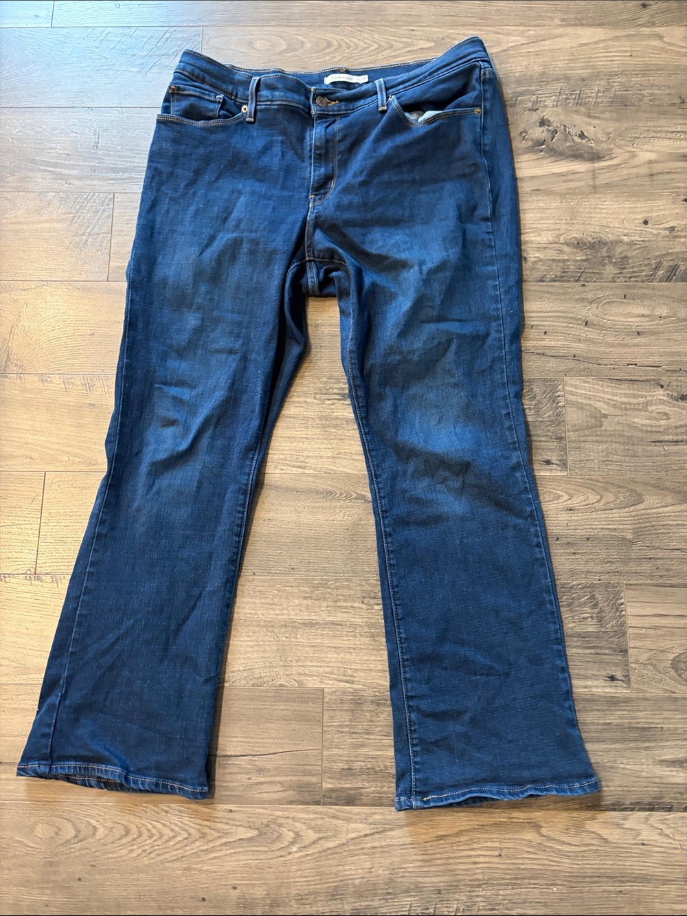 Levi’s Women classic Bootcut Jeans